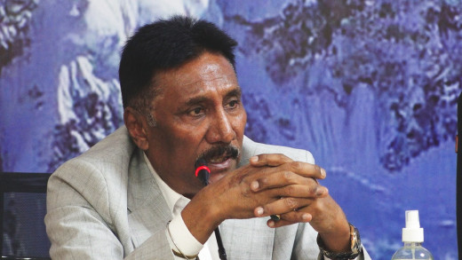 श्रममन्त्री भन्छन्– श्रमिकको पारिश्रमिक अत्यन्तै कम छ, बढाउनुपर्छ
